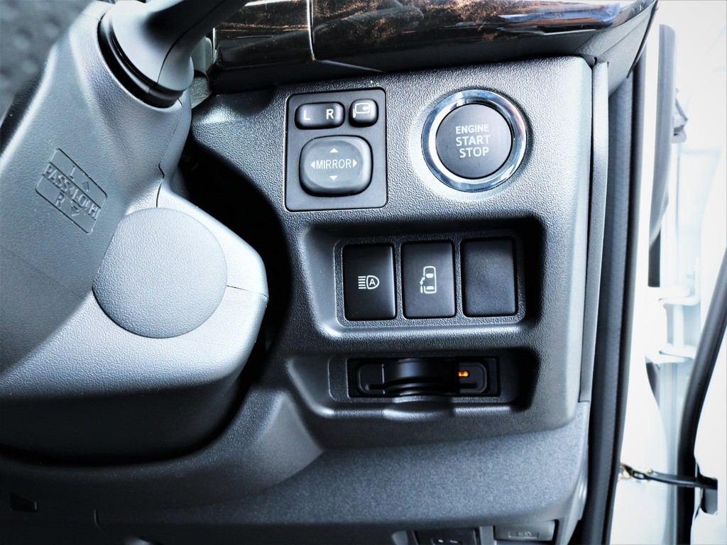 プッシュスタート、パワースライドドア！