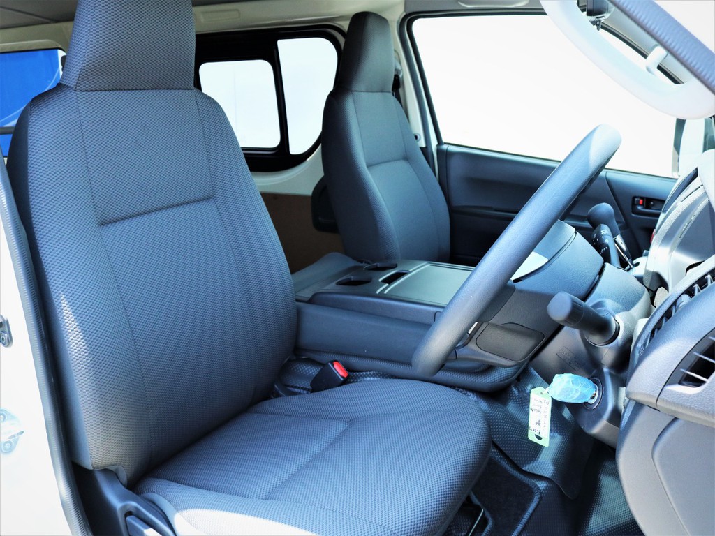 運転席シート！