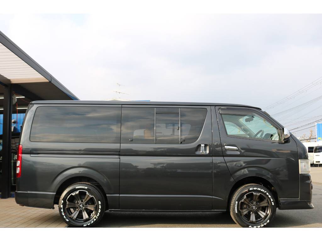 ４ＷＤですので、車高はノーマル車高にさせて頂いております♪