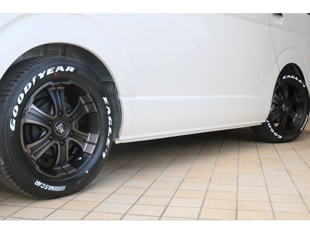 ＦＬＥＸバルベロ　ディープス１７インチＡＷ＆ナスカータイヤ１７インチ