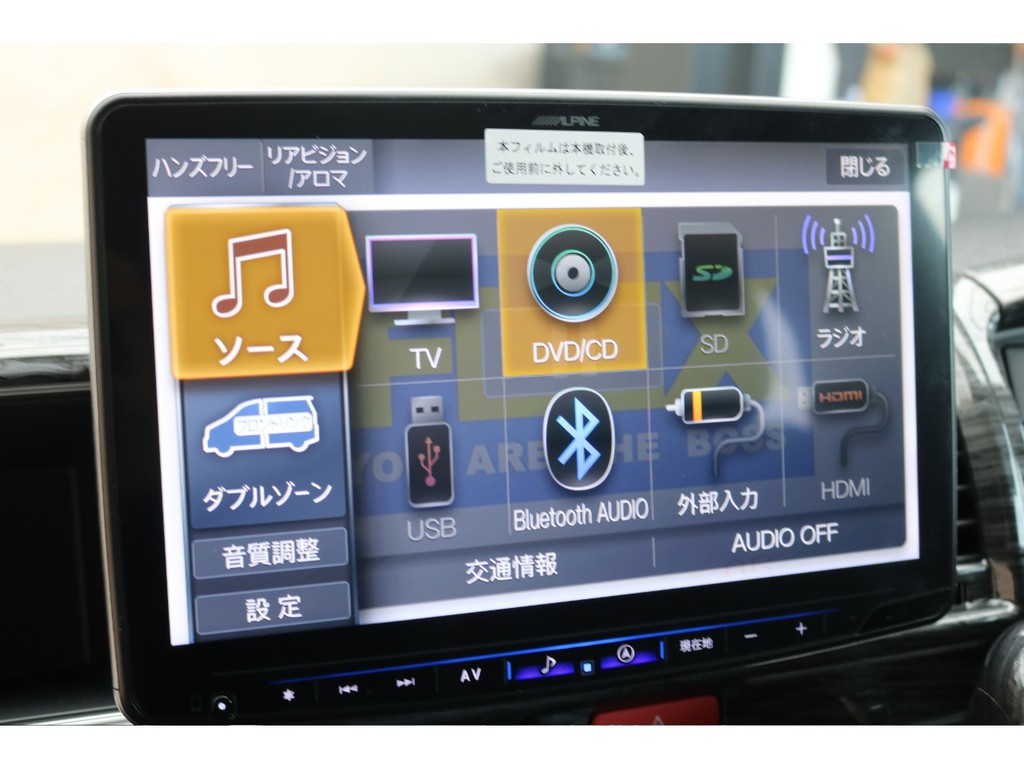 アルパイン製11インチSDナビ＆パノラミックビューモニター映像も見れますのでご安心下さい