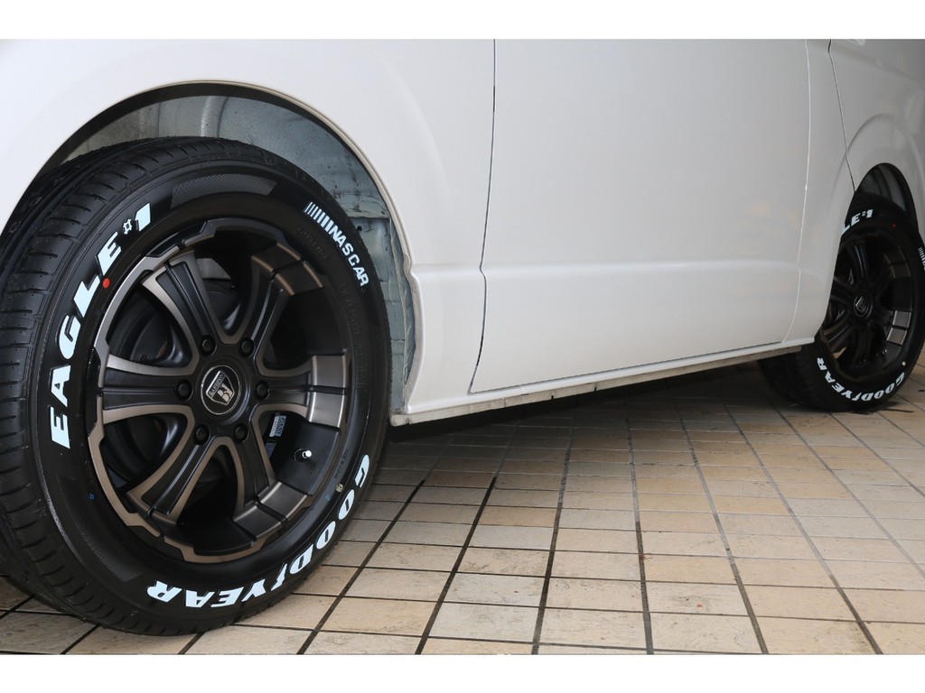 新品FLEXバルベロ　ディープス17インチAW＆新品ナスカータイヤ