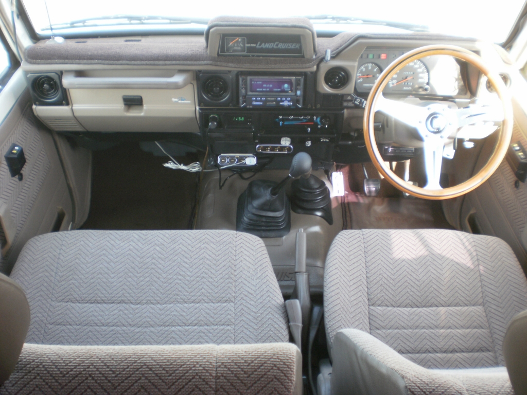ランドクルーザー70 ランクル７５ ｆｚｊ７５ ４５００ｇ トゥーループキャリアｒｖ オーストラリア逆輸入 ５ｍｔ シュノーケル サブタンクトヨタランドクルーザー70トゥーループキャリアｒｖ中古車 車探しなら中古車 新車の専門店flex フレックス へ