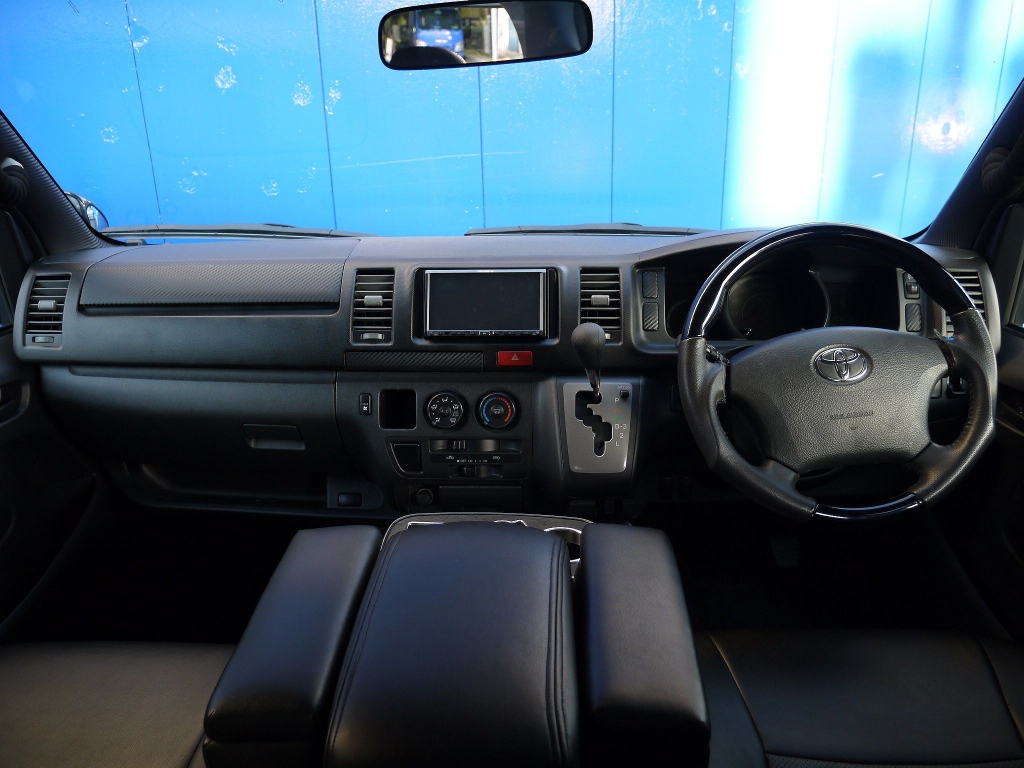 ハイエース0 大特選車 ﾌﾞﾗｯｸｶｽﾀﾑ ﾚｼﾞｱｽｴｰｽ ｽｰﾊﾟｰgl入庫です ﾌﾞﾗｯｸをｲﾒｰｼﾞしたｶｯｺｲｲ 車輌ですよ ﾊﾟｰﾂ充実ｵｽｽﾒの1台です 全国陸送無料 トヨタハイエース0スーパーgl中古車 車探しなら中古車 新車の専門店flex フレックス へ