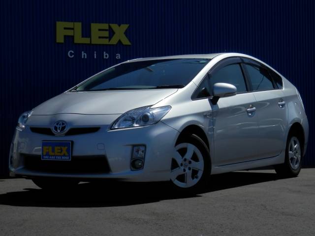 プリウス 22年ﾌﾟﾘｳｽ1800sシルバー 純正ナビｔｖバックカメラｅｔｃ付きフルノーマル車 トヨタプリウスs中古車 車 探しなら中古車 新車の専門店flex フレックス へ