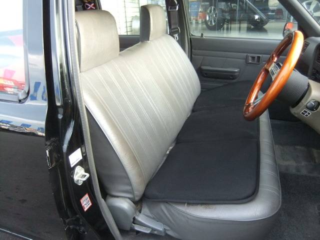 ハイラックストラック ハイラックストラック ２ｗｄ ｗキャブ ｄｘ 超希少なお車が買取にて入庫致しました 乗車定員６人ベンチシート ローダウン トヨタハイラックストラック中古車 車探しなら中古車 新車の専門店flex フレックス へ